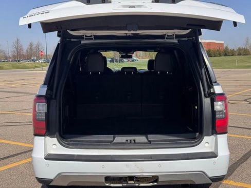 Used 2018 Ford Expedition Max Limited AWD/4WD image 36