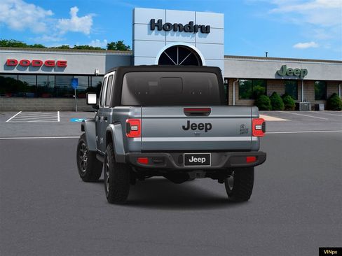 New 2025 Jeep Gladiator Willys image 13