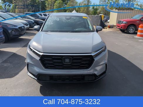Used 2025 Honda CR-V EX image 2