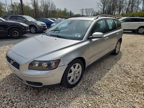 Used 2007 Volvo V50 2.4i image 4