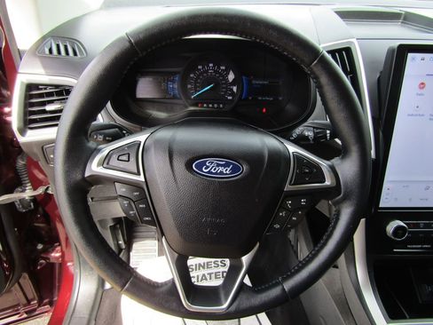 Used 2024 Ford Edge SEL w/ Convenience Package AWD/4WD image 13