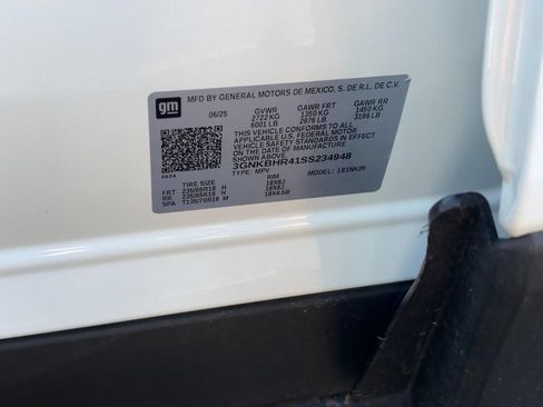 Used 2025 Chevrolet Blazer LT AWD/4WD image 18