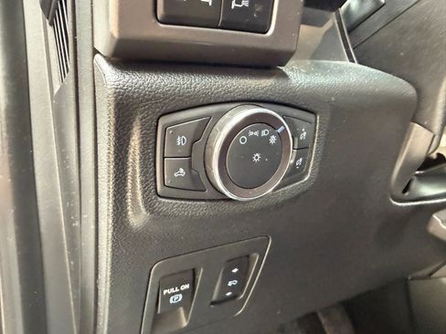 Used 2020 Ford F150 XLT w/ Equipment Group 302A Luxury AWD/4WD image 37