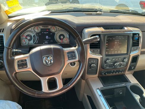Used 2015 RAM 2500 Longhorn image 25