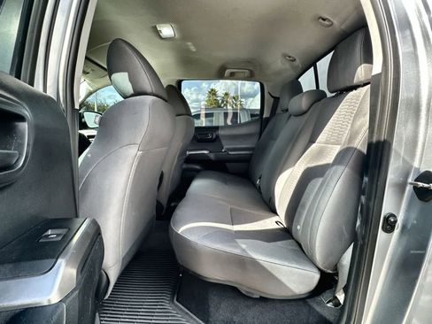 Used 2018 Toyota Tacoma SR5 image 13