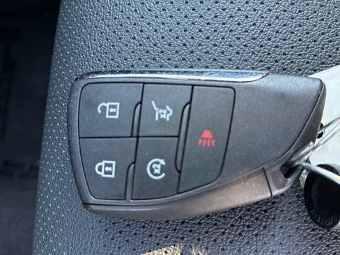 Used 2026 Chevrolet Traverse LT AWD/4WD image 27