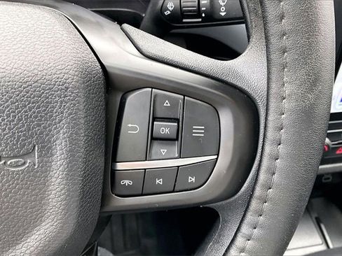 Used 2024 Ford Ranger XL image 18