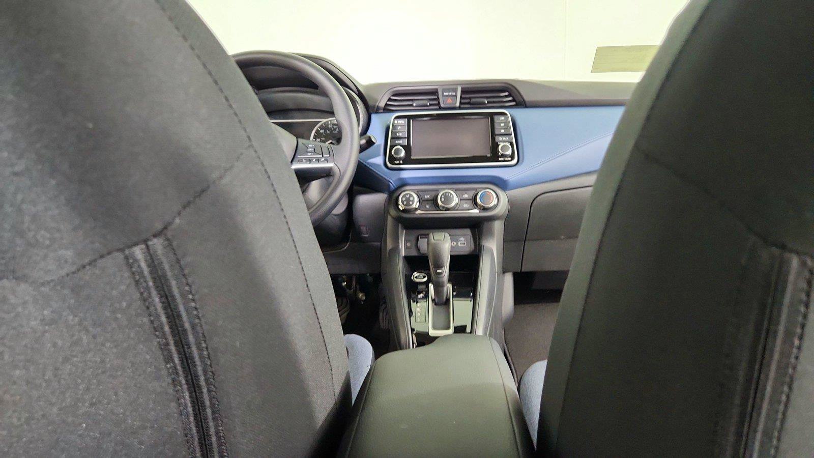 Used 2025 Nissan Versa SV w/ Trunk Package FWD image 19
