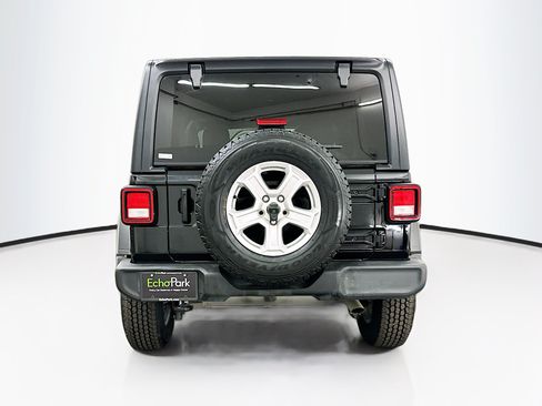 Used 2022 Jeep Wrangler Unlimited Sport AWD/4WD image 7