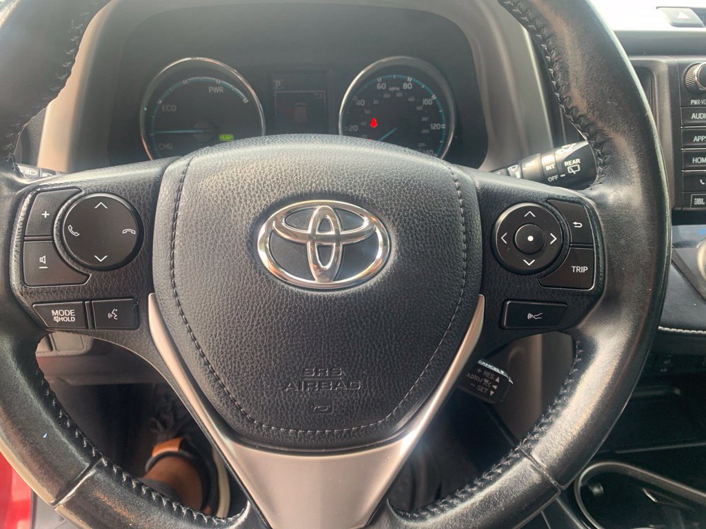 Used 2018 Toyota RAV4 Limited w/ Advanced Technology Package AWD/4WD image 19