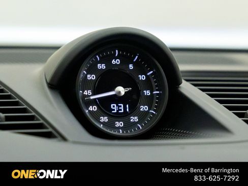 Used 2024 Porsche Panamera image 24