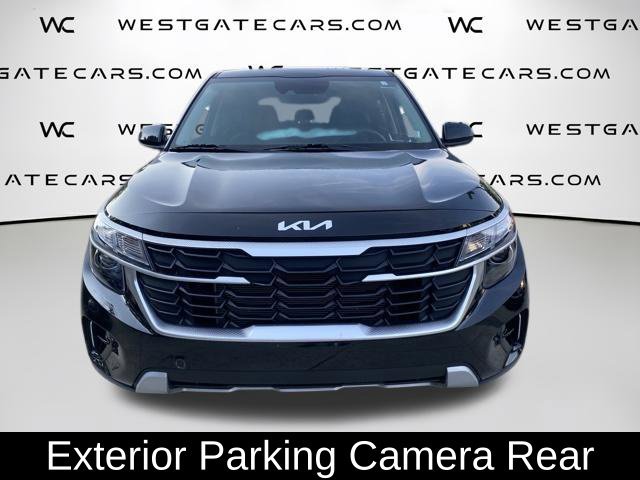 Used 2024 Kia Seltos LX AWD/4WD image 2