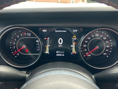Used 2020 Jeep Gladiator Mojave AWD/4WD image 12