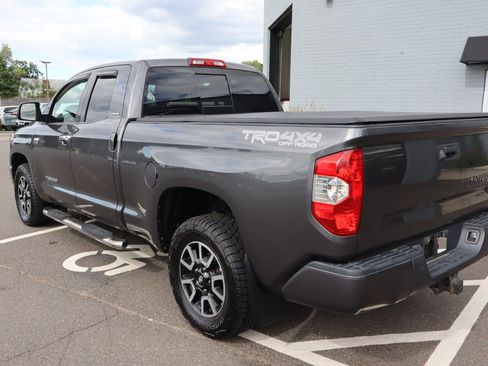 Used 2019 Toyota Tundra Limited w/ Limited Premium Package AWD/4WD image 8