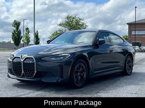 Used 2023 BMW i4 eDrive35 RWD image 3
