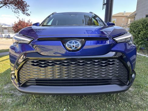 Used 2024 Toyota Corolla Cross AWD Hybrid w/ Convenience Package image 14