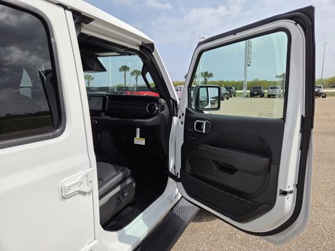 New 2026 Jeep Wrangler Unlimited Sahara image 18