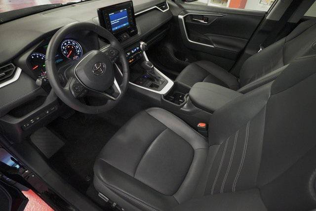 Certified 2022 Toyota RAV4 XLE Premium AWD/4WD image 13