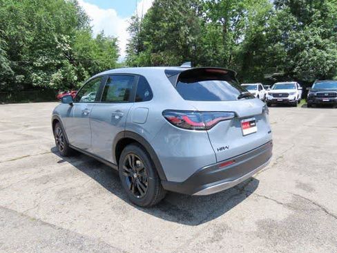 New 2026 Honda HR-V Sport image 4