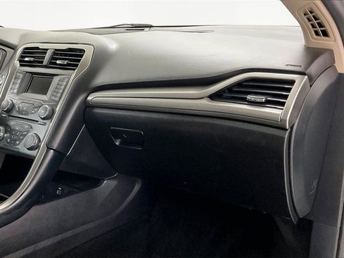 Used 2018 Ford Fusion S image 21