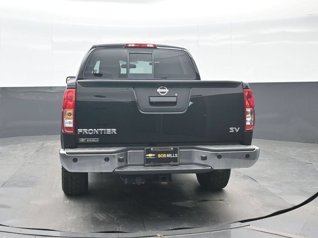 Used 2016 Nissan Frontier SV w/ SV Value Truck Package RWD image 5
