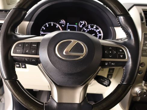 Used 2020 Lexus GX 460 Luxury w/ Off Road Package AWD/4WD image 3