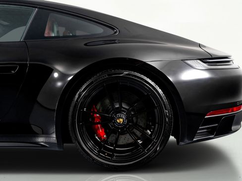 Used 2024 Porsche 911 Carrera 4 GTS image 19