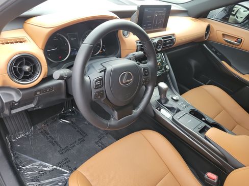 Used 2024 Lexus IS 300 w/ Comfort Package RWD image 14