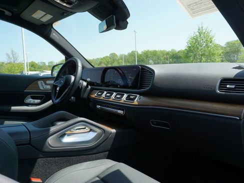 Certified 2025 Mercedes-Benz GLE 450e 4MATIC image 54