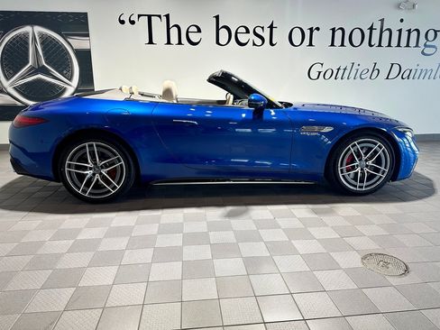 Used 2022 Mercedes-Benz SL 55 AMG 4MATIC image 3