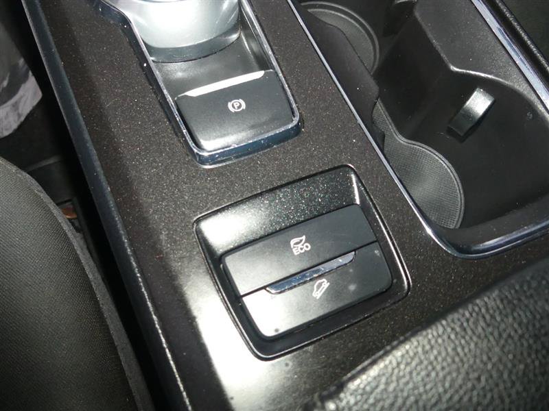 Used 2019 Ford Fusion SE FWD image 37
