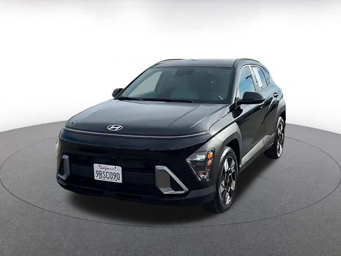 Used 2025 Hyundai Kona SEL image 7