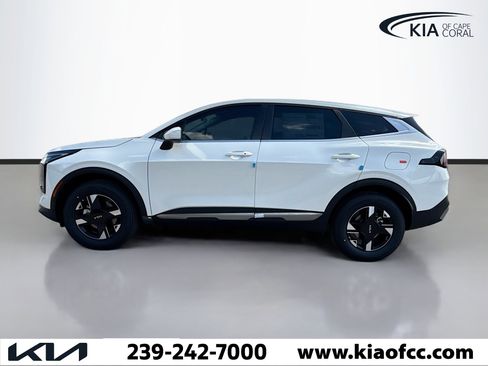 New 2026 Kia Sportage LX image 2