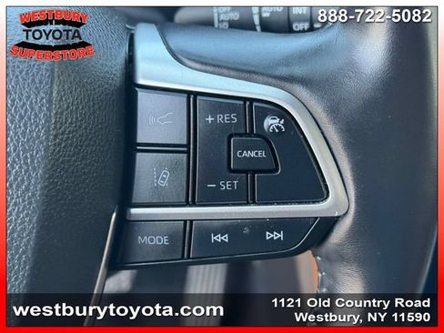 Certified 2024 Toyota Highlander Platinum AWD/4WD image 25
