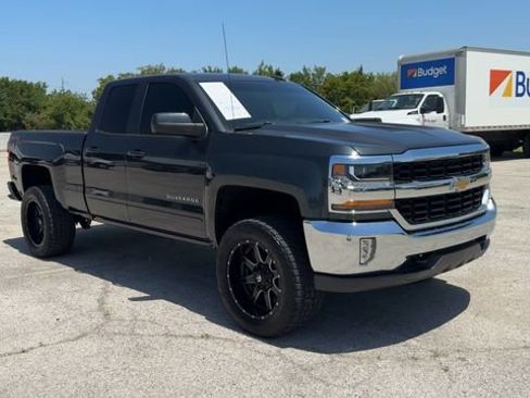 Used 2018 Chevrolet Silverado 1500 LT w/ All Star Edition AWD/4WD image 2