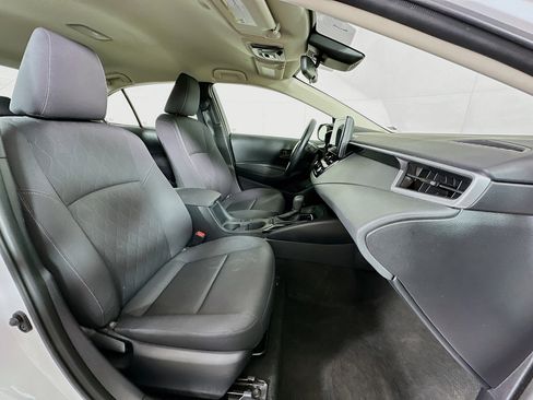 Used 2024 Toyota Corolla LE image 28