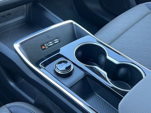 New 2026 Chevrolet Equinox LT w/ Convenience Package II image 25