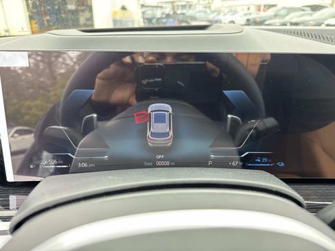 New 2026 BMW X5 xDrive50e w/ M Sport Package image 31