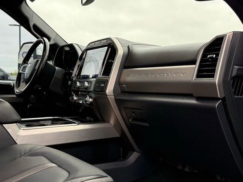 Used 2022 Ford F250 Platinum w/ Tremor Off-Road Package image 23