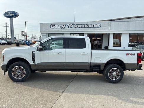 New 2026 Ford F250 King Ranch w/ FX4 Off-Road Package AWD/4WD image 2