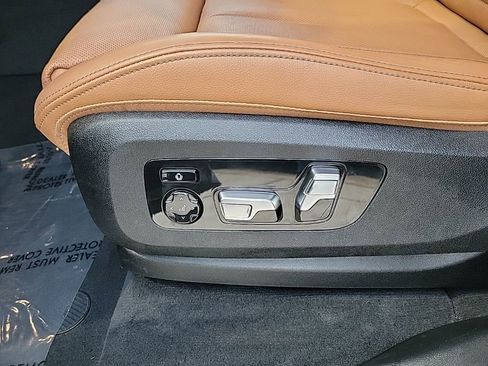 Used 2020 BMW X5 xDrive40i w/ Premium Package image 14