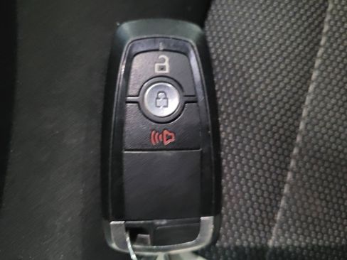 Used 2019 Ford Edge SE AWD/4WD image 32
