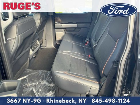 New 2026 Ford F250 Lariat w/ FX4 Off-Road Package image 16