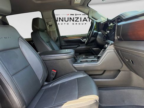Used 2024 GMC Sierra 2500 Denali w/ Denali Reserve Package AWD/4WD image 16