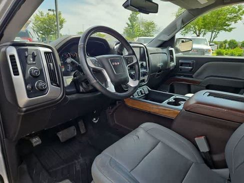Used 2018 GMC Sierra 1500 SLT AWD/4WD image 19