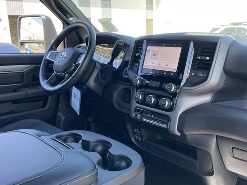 New 2025 RAM 3500 Tradesman image 20