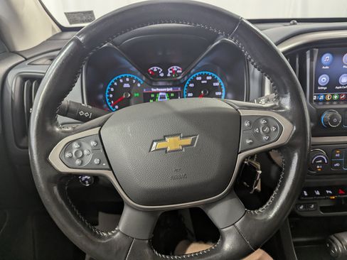Used 2021 Chevrolet Colorado Z71 w/ Safety Package AWD/4WD image 18