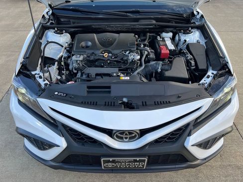 Used 2024 Toyota Camry SE FWD image 18
