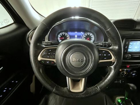 Used 2017 Jeep Renegade Limited AWD/4WD image 12