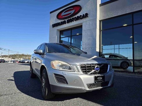 Used 2013 Volvo XC60 T6 image 1